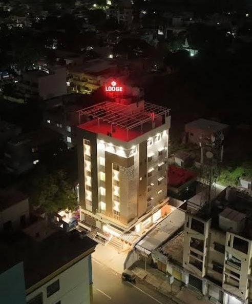 Hotel Veesons Executive Solapur Eksteriør bilde